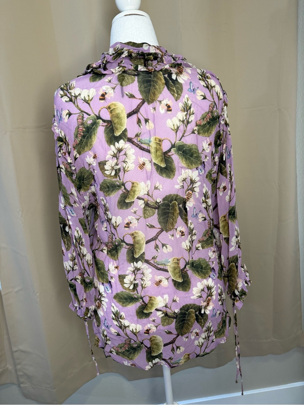 D&G style Floral Tie-Hem Button Front Blouse - Lavender - Picture 4 of 5